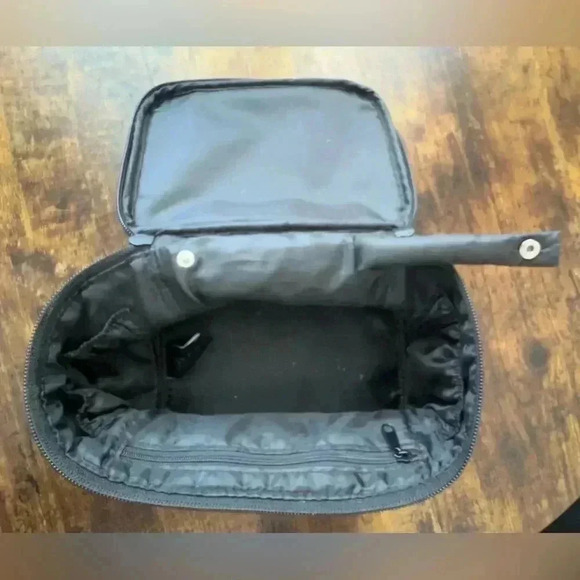 BURBERRY Fragrance | travel case/bag - Picture 13 of 16